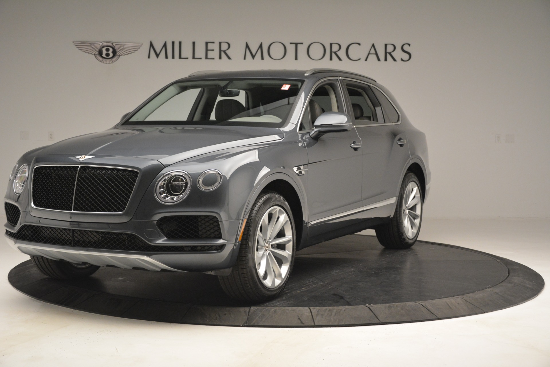 New 2019 Bentley Bentayga V8 for sale Sold at Pagani of Greenwich in Greenwich CT 06830 1