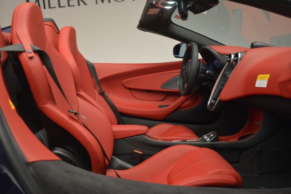 Used 2019 McLaren 570S Spider for sale $149,900 at Pagani of Greenwich in Greenwich CT 06830 27
