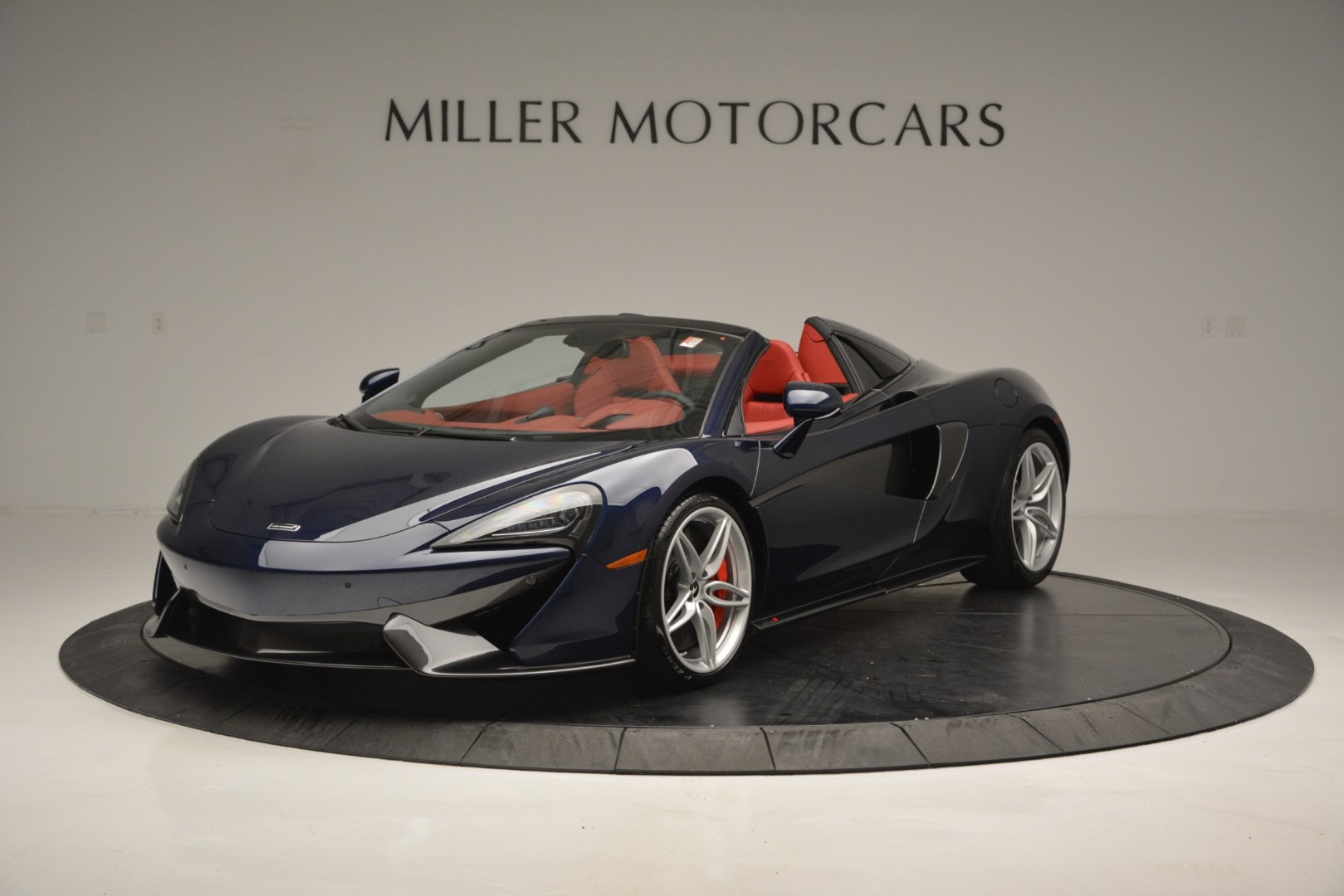 Used 2019 McLaren 570S Spider for sale $149,900 at Pagani of Greenwich in Greenwich CT 06830 1
