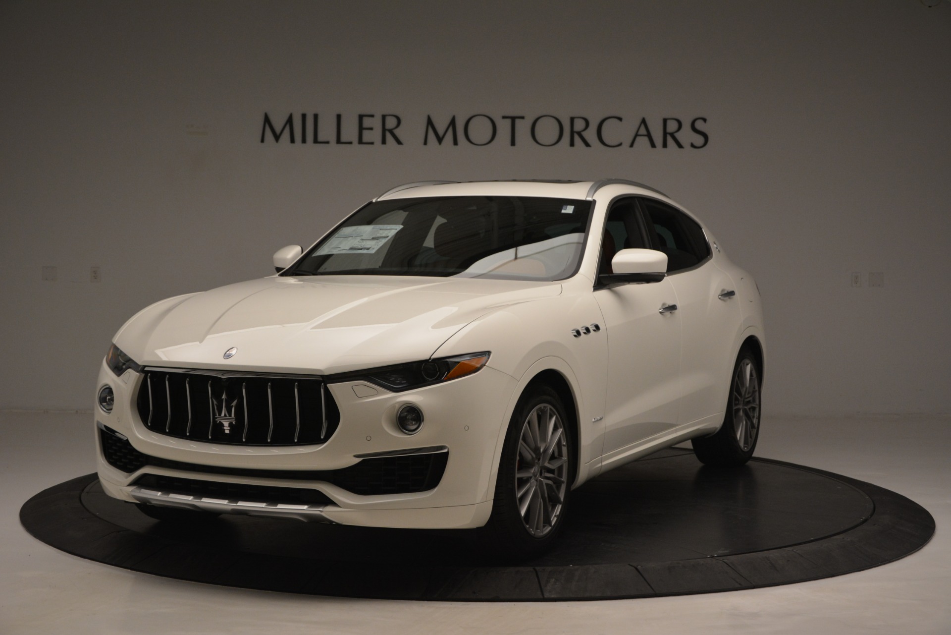 New 2019 Maserati Levante Q4 GranLusso for sale Sold at Pagani of Greenwich in Greenwich CT 06830 1