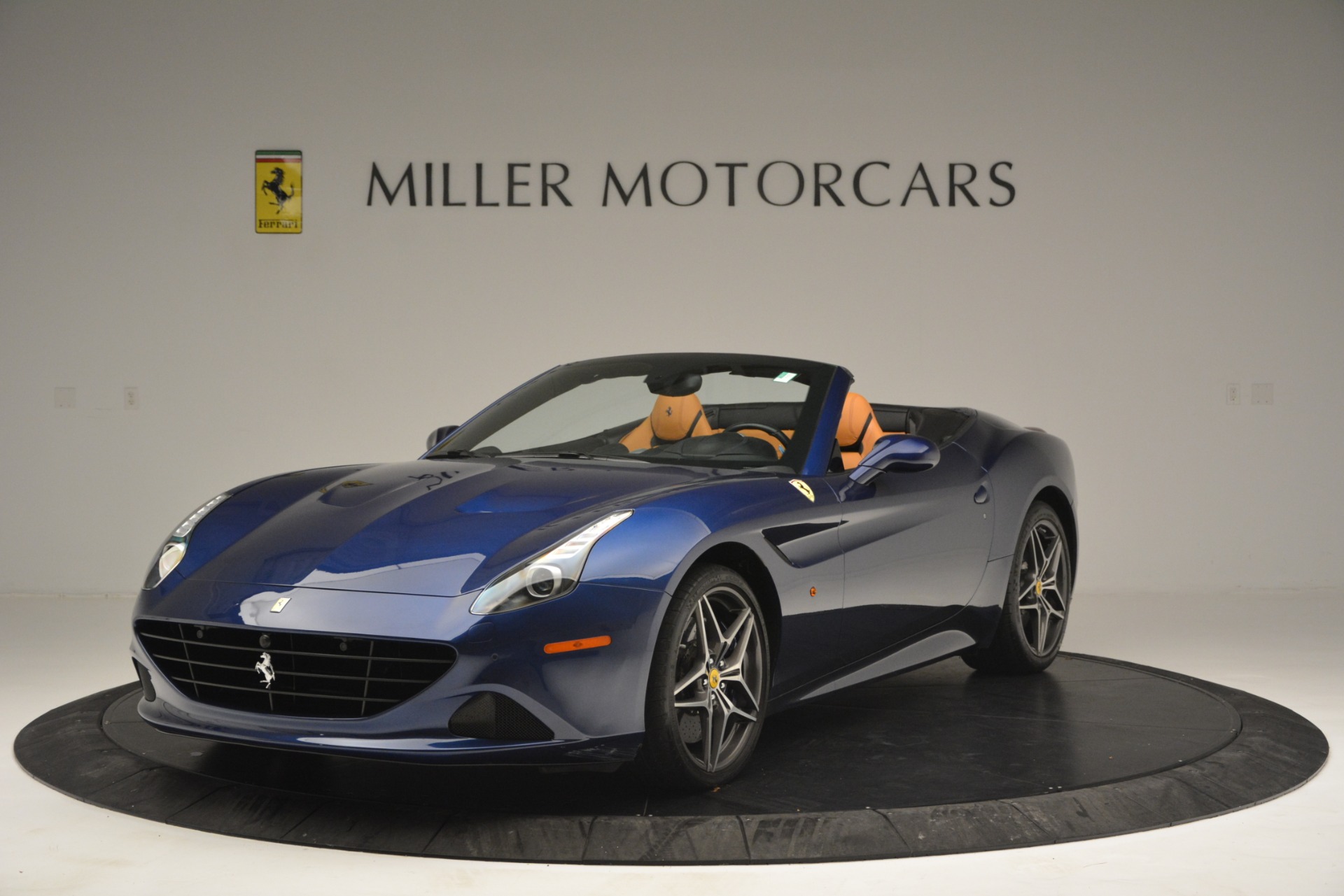 Used 2016 Ferrari California T for sale Sold at Pagani of Greenwich in Greenwich CT 06830 1