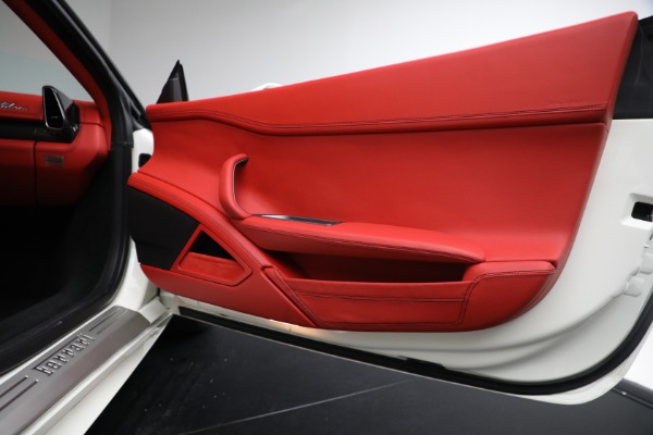 Used 2012 Ferrari 458 Italia for sale Sold at Pagani of Greenwich in Greenwich CT 06830 19