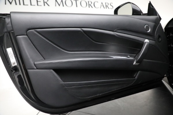 Used 2014 Ferrari FF Base for sale Sold at Pagani of Greenwich in Greenwich CT 06830 17