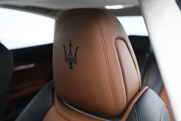 Used 2019 Maserati Quattroporte S Q4 GranLusso Edizione Nobile for sale Sold at Pagani of Greenwich in Greenwich CT 06830 26