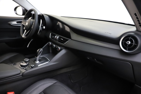 Used 2019 Alfa Romeo Giulia Sport Q4 for sale Sold at Pagani of Greenwich in Greenwich CT 06830 22