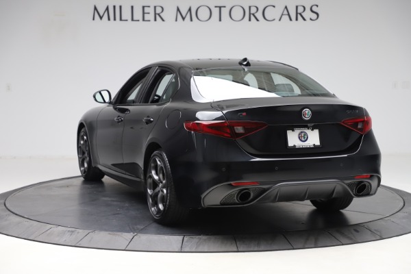 Used 2019 Alfa Romeo Giulia Sport Q4 for sale Sold at Pagani of Greenwich in Greenwich CT 06830 5