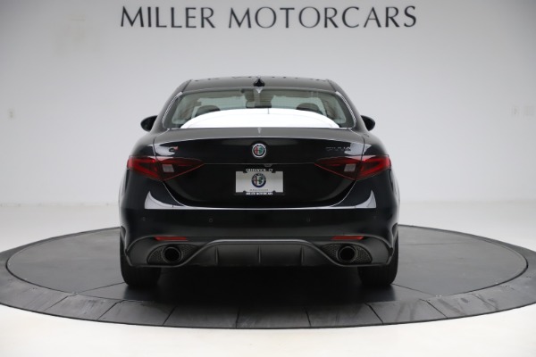 Used 2019 Alfa Romeo Giulia Sport Q4 for sale Sold at Pagani of Greenwich in Greenwich CT 06830 6