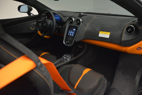 New 2019 McLaren 570S Coupe for sale Sold at Pagani of Greenwich in Greenwich CT 06830 19