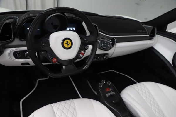 Used 2015 Ferrari 458 Spider for sale Sold at Pagani of Greenwich in Greenwich CT 06830 17