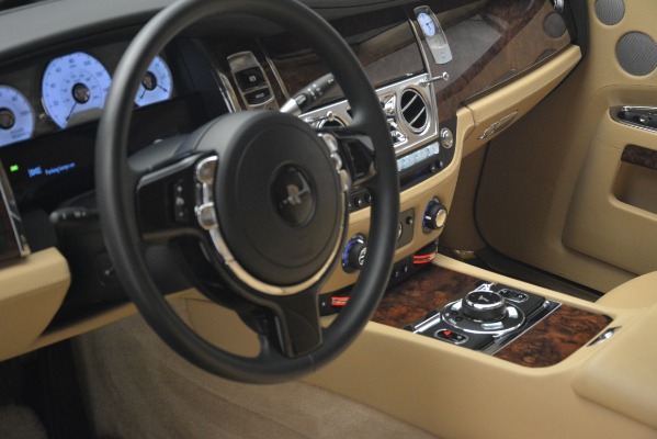 Used 2014 Rolls-Royce Ghost for sale Sold at Pagani of Greenwich in Greenwich CT 06830 14