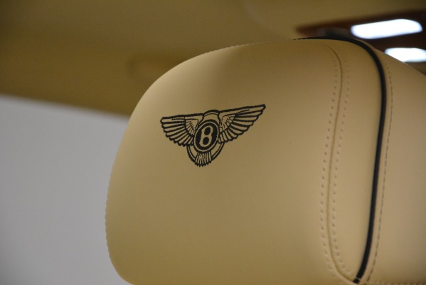Used 2015 Bentley Flying Spur V8 for sale Sold at Pagani of Greenwich in Greenwich CT 06830 21