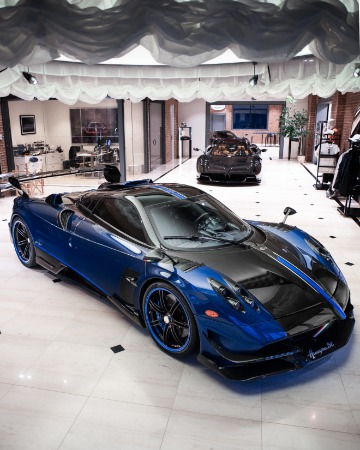 Used 2017 Pagani Huayra BC Macchina Volante for sale Sold at Pagani of Greenwich in Greenwich CT 06830 4