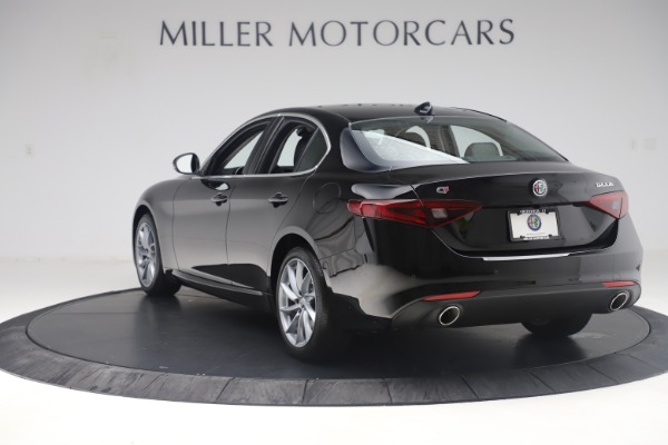 New 2019 Alfa Romeo Giulia Q4 for sale Sold at Pagani of Greenwich in Greenwich CT 06830 5