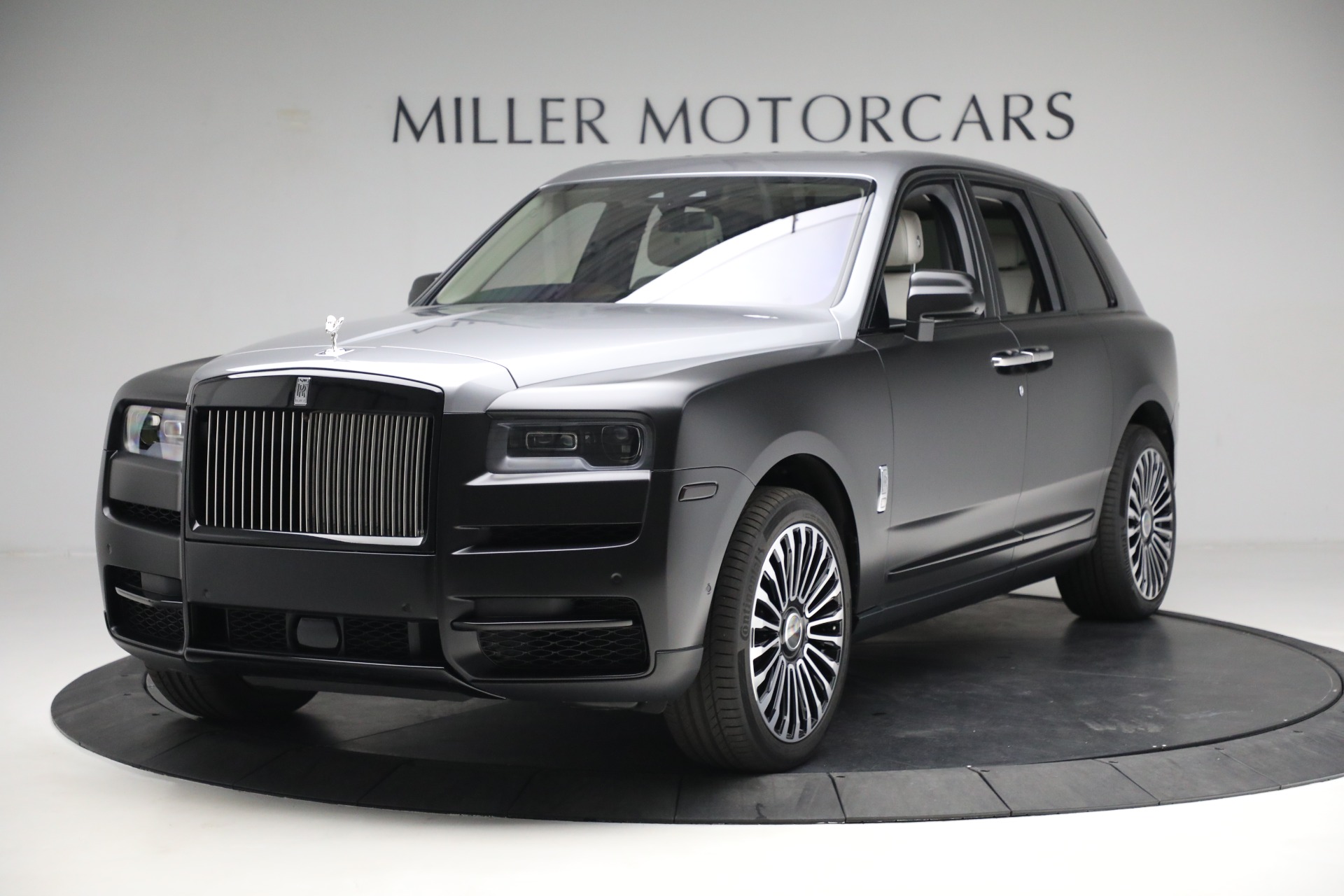 New 2019 Rolls-Royce Cullinan for sale Sold at Pagani of Greenwich in Greenwich CT 06830 1