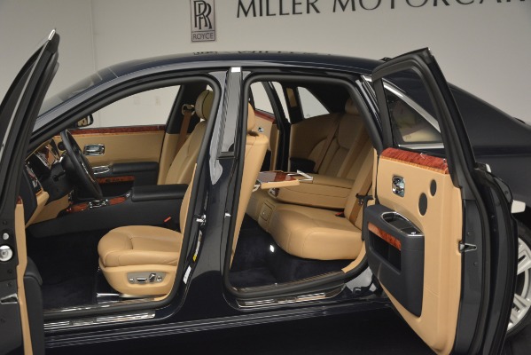 Used 2015 Rolls-Royce Ghost for sale Sold at Pagani of Greenwich in Greenwich CT 06830 25