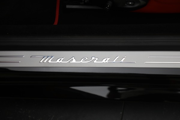 Used 2018 Maserati GranTurismo Sport Convertible for sale Sold at Pagani of Greenwich in Greenwich CT 06830 28