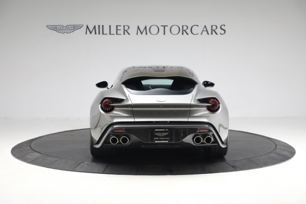 Used 2019 Aston Martin Vanquish Zagato Shooting Brake for sale $699,900 at Pagani of Greenwich in Greenwich CT 06830 5