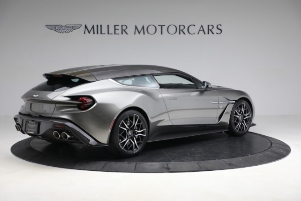 Used 2019 Aston Martin Vanquish Zagato Shooting Brake for sale $699,900 at Pagani of Greenwich in Greenwich CT 06830 7