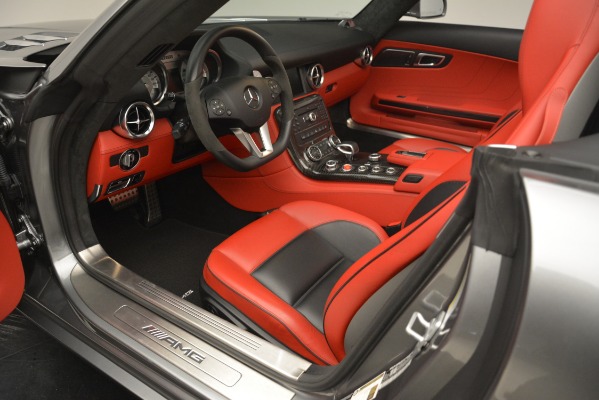 Used 2012 Mercedes-Benz SLS AMG Roadster for sale Sold at Pagani of Greenwich in Greenwich CT 06830 20