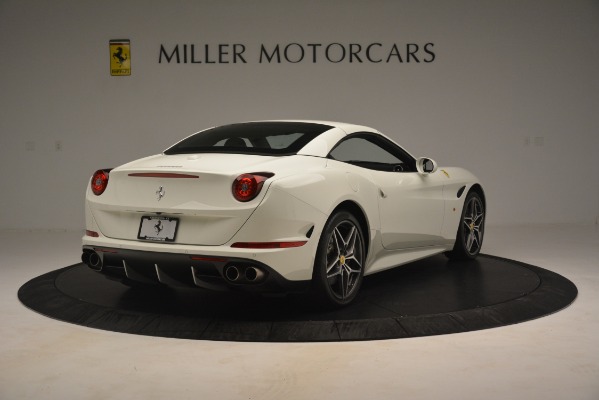 Used 2016 Ferrari California T for sale Sold at Pagani of Greenwich in Greenwich CT 06830 17