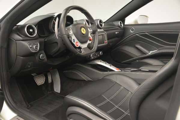 Used 2016 Ferrari California T for sale Sold at Pagani of Greenwich in Greenwich CT 06830 19