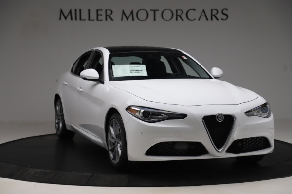 New 2019 Alfa Romeo Giulia Q4 for sale Sold at Pagani of Greenwich in Greenwich CT 06830 11