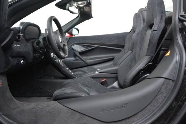 Used 0 for sale Sold at Pagani of Greenwich in Greenwich CT 06830 23