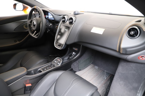 New 2019 McLaren 600LT for sale $279,310 at Pagani of Greenwich in Greenwich CT 06830 17