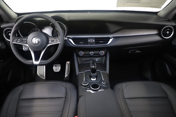 New 2019 Alfa Romeo Stelvio Ti Lusso Q4 for sale Sold at Pagani of Greenwich in Greenwich CT 06830 16