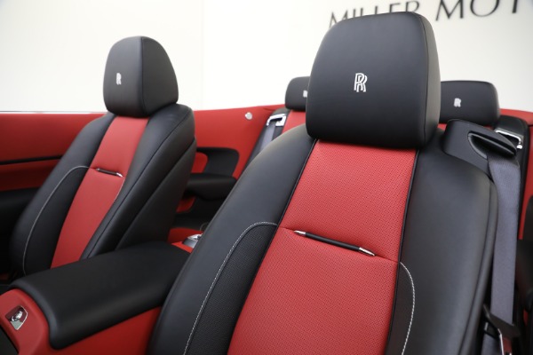 Used 2019 Rolls-Royce Dawn for sale $357,900 at Pagani of Greenwich in Greenwich CT 06830 22