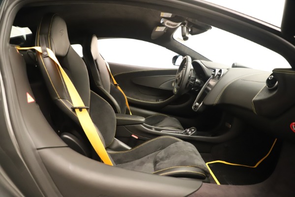 Used 2017 McLaren 570S for sale $167,900 at Pagani of Greenwich in Greenwich CT 06830 13