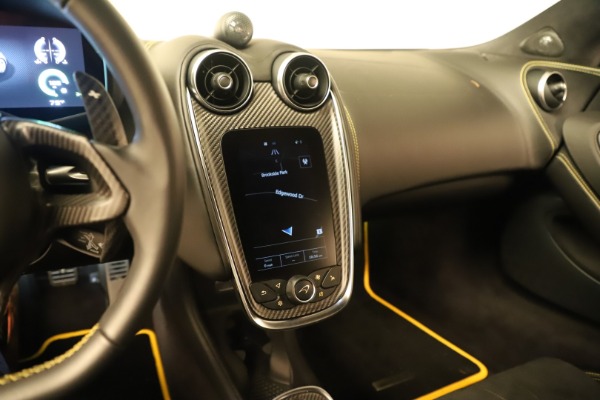Used 2017 McLaren 570S for sale $167,900 at Pagani of Greenwich in Greenwich CT 06830 18