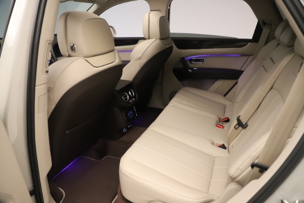 Used 2020 Bentley Bentayga V8 for sale $158,900 at Pagani of Greenwich in Greenwich CT 06830 21
