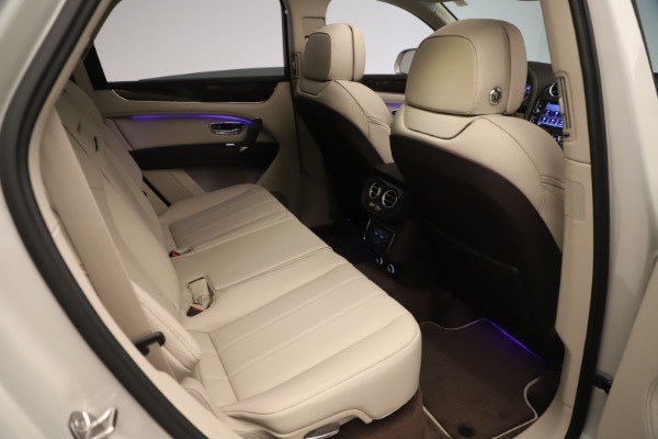 Used 2020 Bentley Bentayga V8 for sale $158,900 at Pagani of Greenwich in Greenwich CT 06830 24