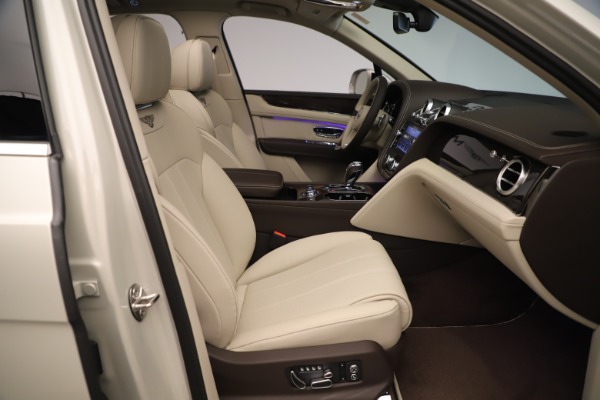 Used 2020 Bentley Bentayga V8 for sale $158,900 at Pagani of Greenwich in Greenwich CT 06830 28