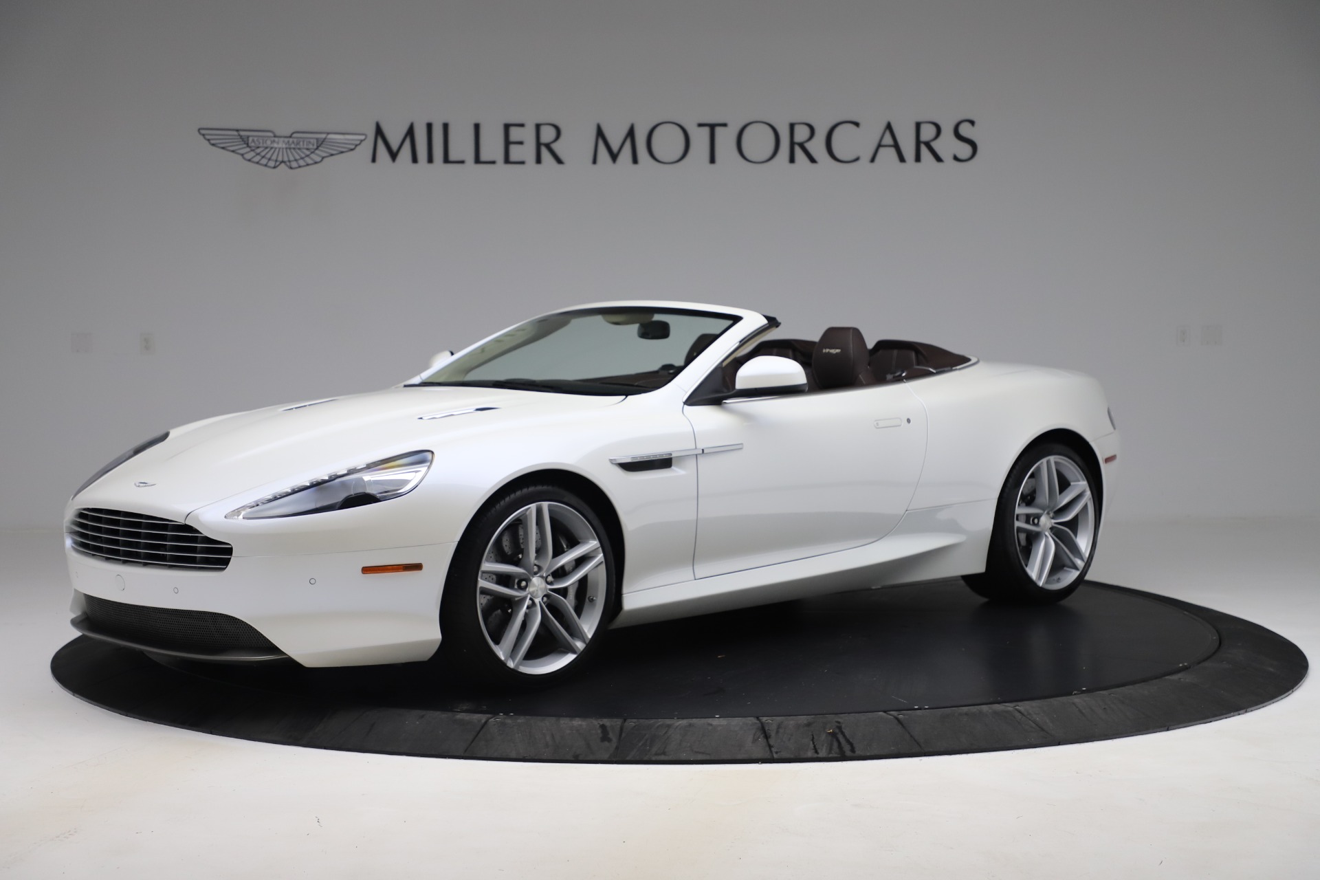 Used 2012 Aston Martin Virage Volante for sale Sold at Pagani of Greenwich in Greenwich CT 06830 1