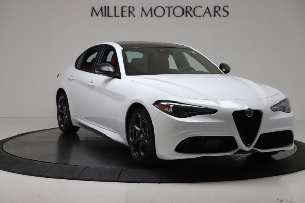 New 2019 Alfa Romeo Giulia Ti Sport Carbon Q4 for sale Sold at Pagani of Greenwich in Greenwich CT 06830 11