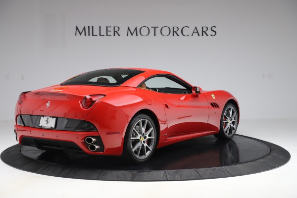 Used 2013 Ferrari California 30 for sale Sold at Pagani of Greenwich in Greenwich CT 06830 16