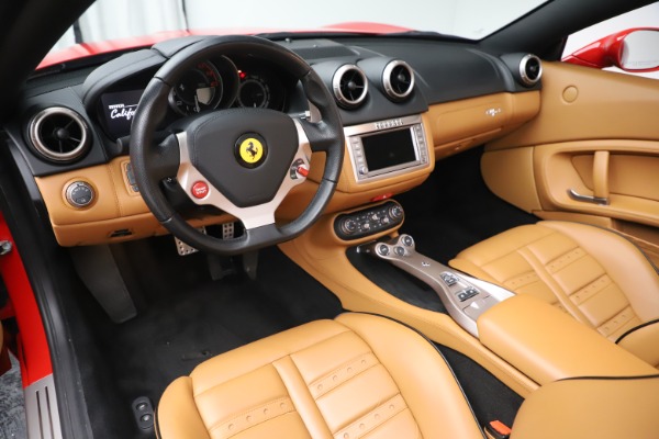 Used 2013 Ferrari California 30 for sale Sold at Pagani of Greenwich in Greenwich CT 06830 19