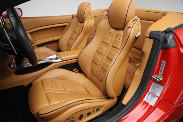 Used 2013 Ferrari California 30 for sale Sold at Pagani of Greenwich in Greenwich CT 06830 21