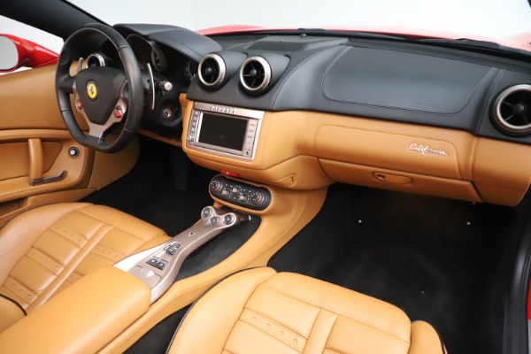 Used 2013 Ferrari California 30 for sale Sold at Pagani of Greenwich in Greenwich CT 06830 24