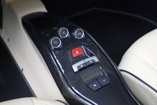 Used 2013 Ferrari 458 Spider for sale Sold at Pagani of Greenwich in Greenwich CT 06830 28