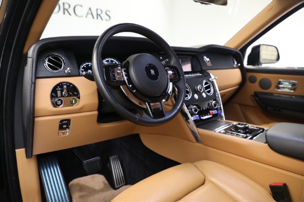 Used 2020 Rolls-Royce Cullinan for sale Sold at Pagani of Greenwich in Greenwich CT 06830 24