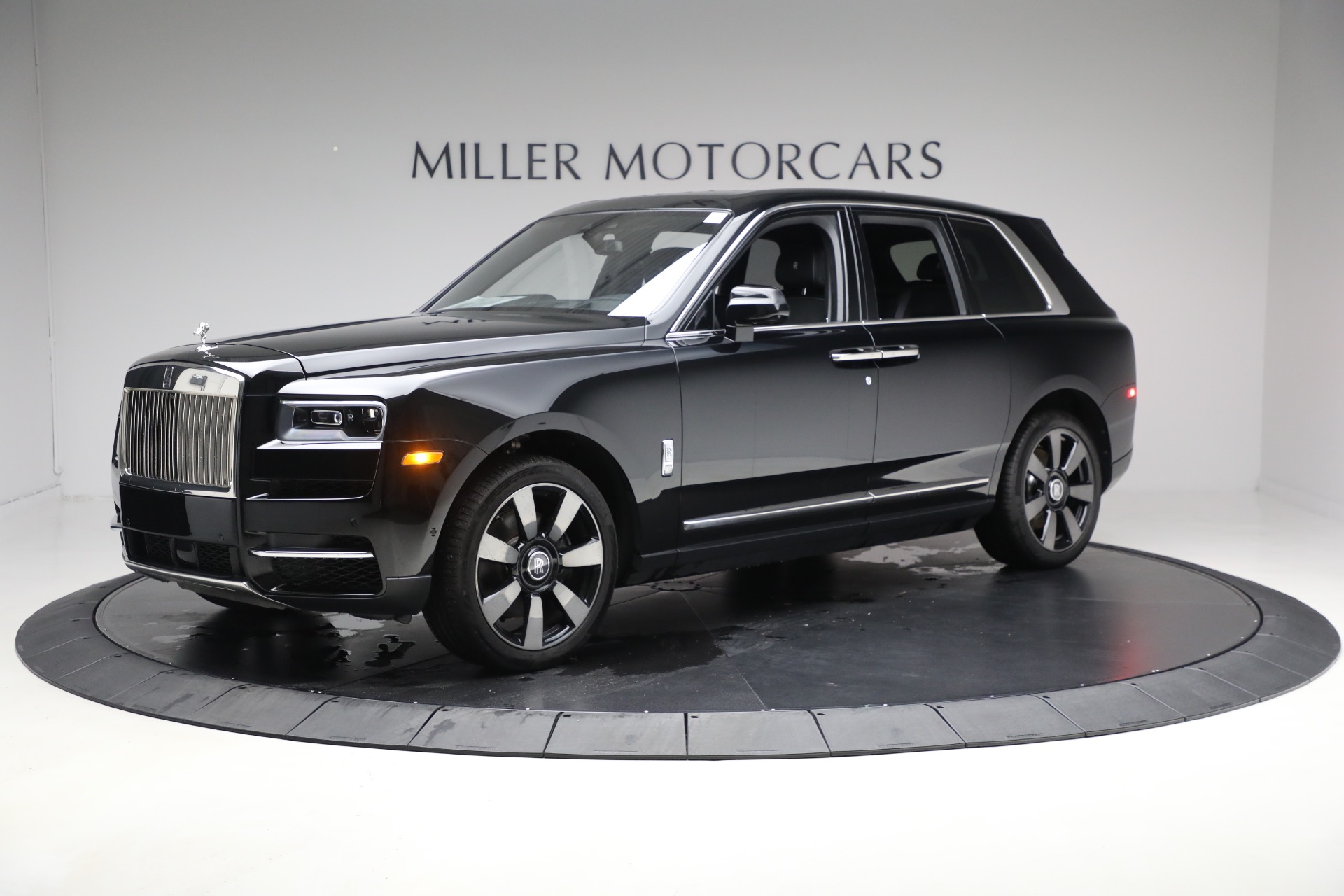 Used 2020 Rolls-Royce Cullinan for sale Call for price at Pagani of Greenwich in Greenwich CT 06830 1