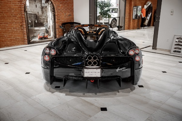 Used 2017 Pagani Huayra Roadster Roadster for sale Sold at Pagani of Greenwich in Greenwich CT 06830 5