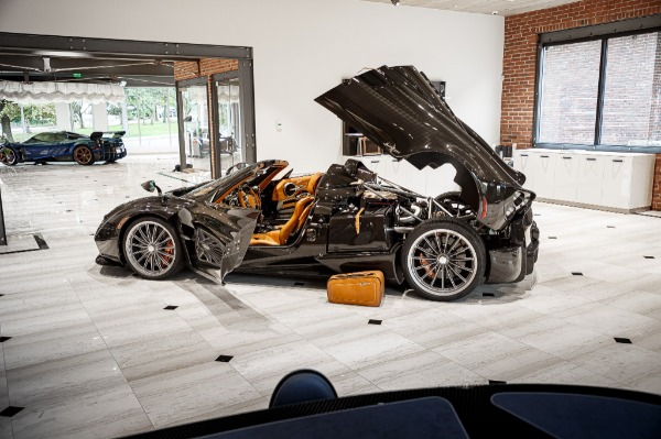 Used 2017 Pagani Huayra Roadster Roadster for sale Sold at Pagani of Greenwich in Greenwich CT 06830 7