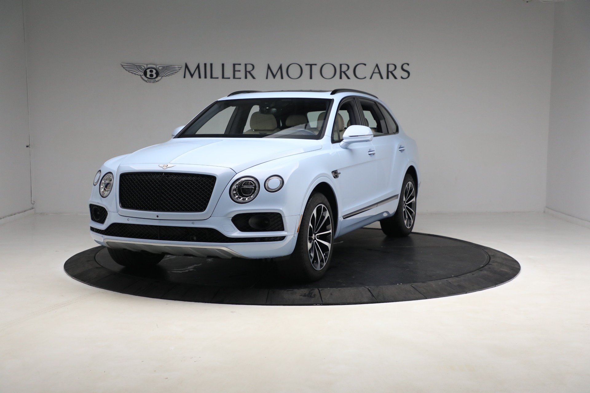 Used 2020 Bentley Bentayga V8 for sale $129,900 at Pagani of Greenwich in Greenwich CT 06830 1