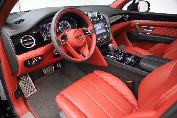 Used 2020 Bentley Bentayga V8 for sale $154,900 at Pagani of Greenwich in Greenwich CT 06830 18