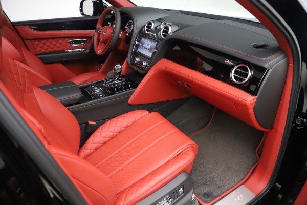 Used 2020 Bentley Bentayga V8 for sale $154,900 at Pagani of Greenwich in Greenwich CT 06830 24