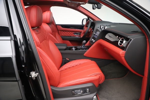 Used 2020 Bentley Bentayga V8 for sale $154,900 at Pagani of Greenwich in Greenwich CT 06830 25